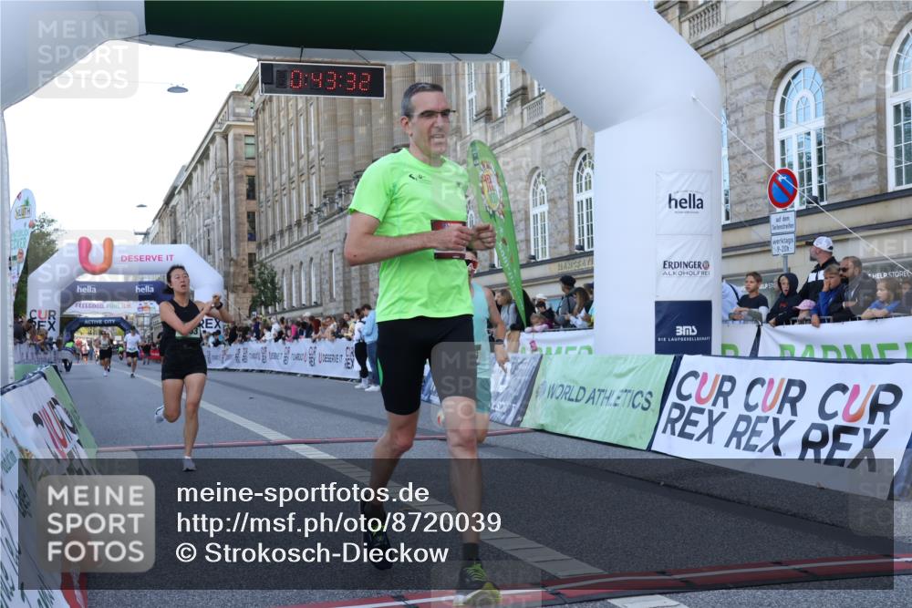 07.09.2025 - BARMER Alsterlauf Strokosch-Dieckow http://msf.ph/oto/8720039 07.09.2025 09:43:30 Ziel 2176, 3890, 4146, 4963, 5192, 8270, 8336 meine-sportfotos.de