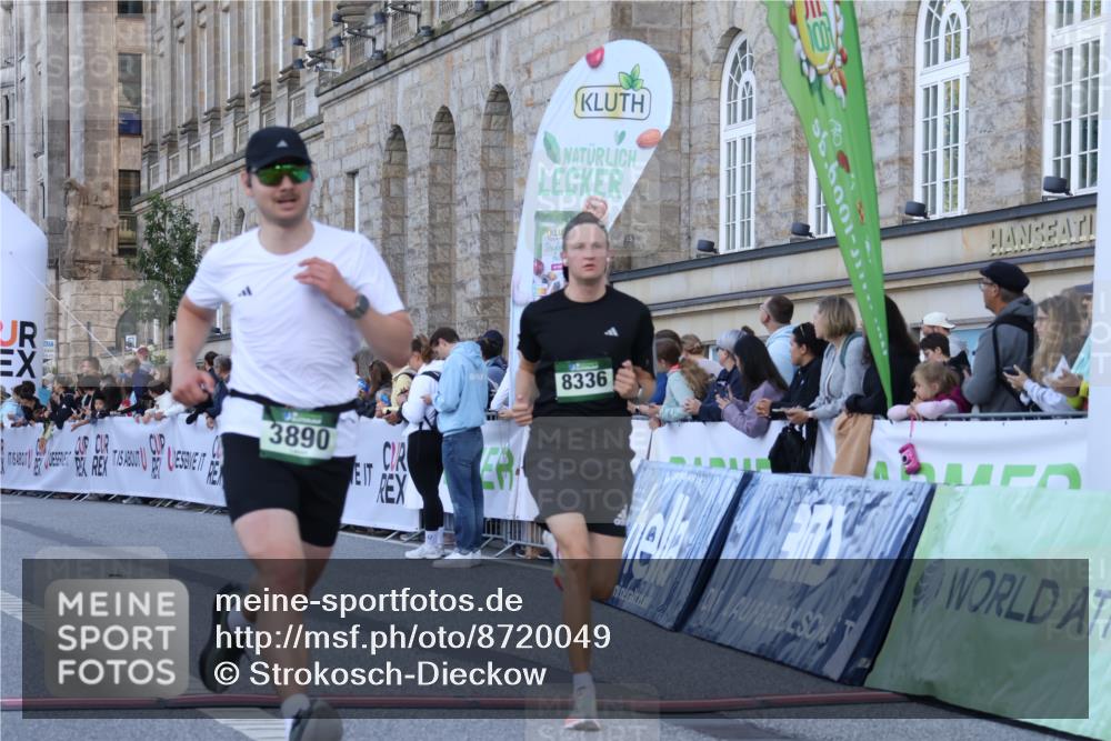 07.09.2025 - BARMER Alsterlauf Strokosch-Dieckow http://msf.ph/oto/8720049 07.09.2025 09:43:36 Ziel 2059, 3890, 4050, 5382, 8336 meine-sportfotos.de