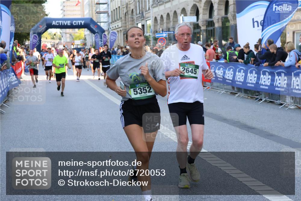 07.09.2025 - BARMER Alsterlauf Strokosch-Dieckow http://msf.ph/oto/8720053 07.09.2025 10:00:58 Ziel 1007, 2351, 2425, 2463, 2602, 2874, 2931, 3060, 3300, 3684, 3695, 4190, 4705, 4721, 4831, 4875, 4902, 4903, 4938, 5000, 5411, 6097, 6261, 8057, 8308, 8402 meine-sportfotos.de