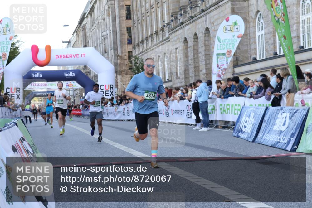 07.09.2025 - BARMER Alsterlauf Strokosch-Dieckow http://msf.ph/oto/8720067 07.09.2025 09:43:46 Ziel 2400, 3814, 5382, 5389, 5714, 8006 meine-sportfotos.de