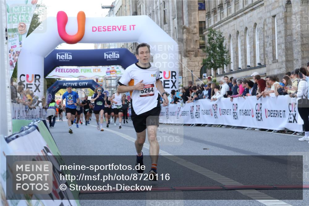 07.09.2025 - BARMER Alsterlauf Strokosch-Dieckow http://msf.ph/oto/8720116 07.09.2025 09:44:07 Ziel 5264, 6020, 6178, 6250, 6255, 8040 meine-sportfotos.de