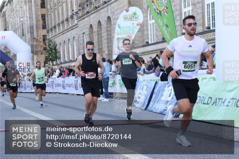 07.09.2025 - BARMER Alsterlauf Strokosch-Dieckow http://msf.ph/oto/8720144 07.09.2025 09:44:16 Ziel 2339, 2409, 2618, 2699, 2826, 3480, 4949, 5034, 6020, 6051, 6178, 6255, 8040, 8113, 8364 meine-sportfotos.de
