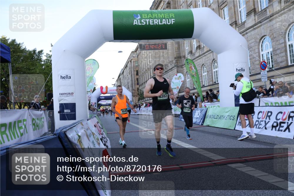 07.09.2025 - BARMER Alsterlauf Strokosch-Dieckow http://msf.ph/oto/8720176 07.09.2025 09:44:26 Ziel 2339, 2618, 2826, 3596, 4382, 4472, 4849, 4949, 5034, 5227, 5751, 5862, 6108 meine-sportfotos.de