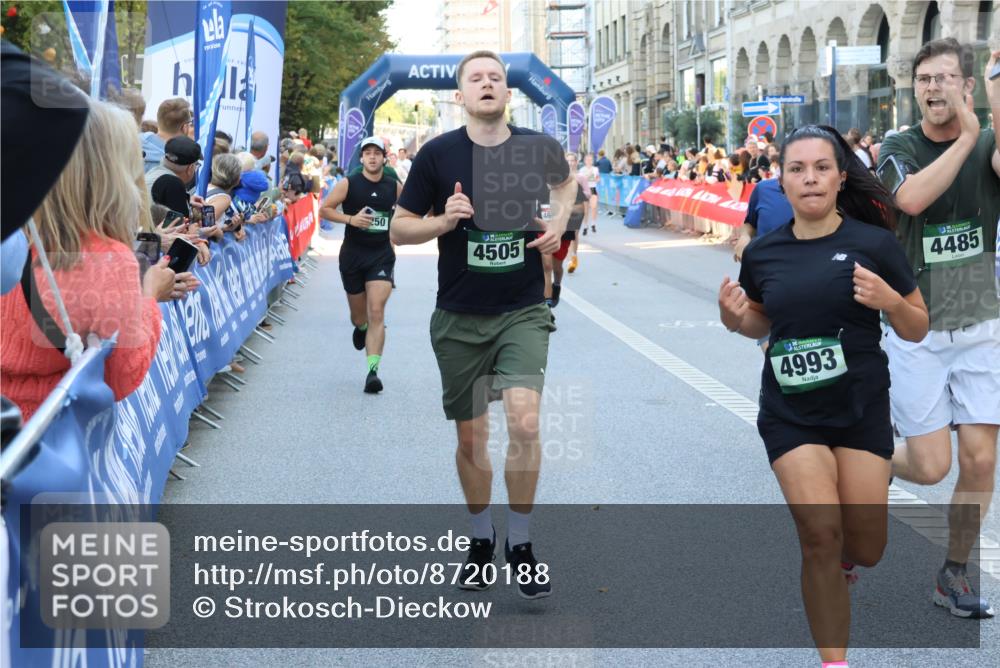 07.09.2025 - BARMER Alsterlauf Strokosch-Dieckow http://msf.ph/oto/8720188 07.09.2025 10:00:42 Ziel 2074, 2517, 3018, 3033, 3119, 3300, 3558, 3834, 4147, 4317, 4529, 4660, 4928, 5122, 5204, 5337, 5353, 5517, 5918, 6136, 6211, 8090, 8155, 8156, 8283 meine-sportfotos.de