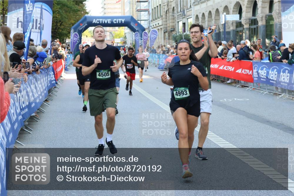07.09.2025 - BARMER Alsterlauf Strokosch-Dieckow http://msf.ph/oto/8720192 07.09.2025 10:00:41 Ziel 2074, 2517, 3018, 3033, 3119, 3300, 3558, 3834, 4147, 4317, 4529, 4660, 4928, 5122, 5204, 5337, 5353, 5517, 5918, 6136, 6211, 8090, 8155, 8156, 8283 meine-sportfotos.de