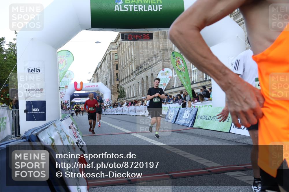 07.09.2025 - BARMER Alsterlauf Strokosch-Dieckow http://msf.ph/oto/8720197 07.09.2025 09:44:34 Ziel 2411, 3458, 3638, 4472, 4896, 5227, 5751, 6120, 6193, 8154 meine-sportfotos.de