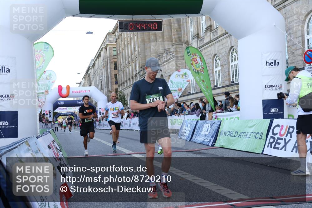 07.09.2025 - BARMER Alsterlauf Strokosch-Dieckow http://msf.ph/oto/8720210 07.09.2025 09:44:38 Ziel 2411, 2785, 3458, 3638, 4896, 5983, 6120, 6193, 8154 meine-sportfotos.de