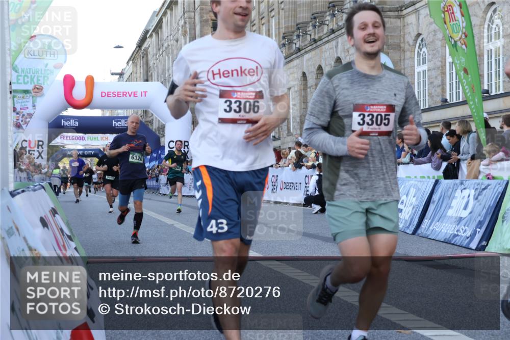 07.09.2025 - BARMER Alsterlauf Strokosch-Dieckow http://msf.ph/oto/8720276 07.09.2025 09:45:08 Ziel 2389, 3305, 3306, 3702, 4095, 4925, 4959, 5246, 5317, 5388, 5488, 5904, 6320, 8458 meine-sportfotos.de