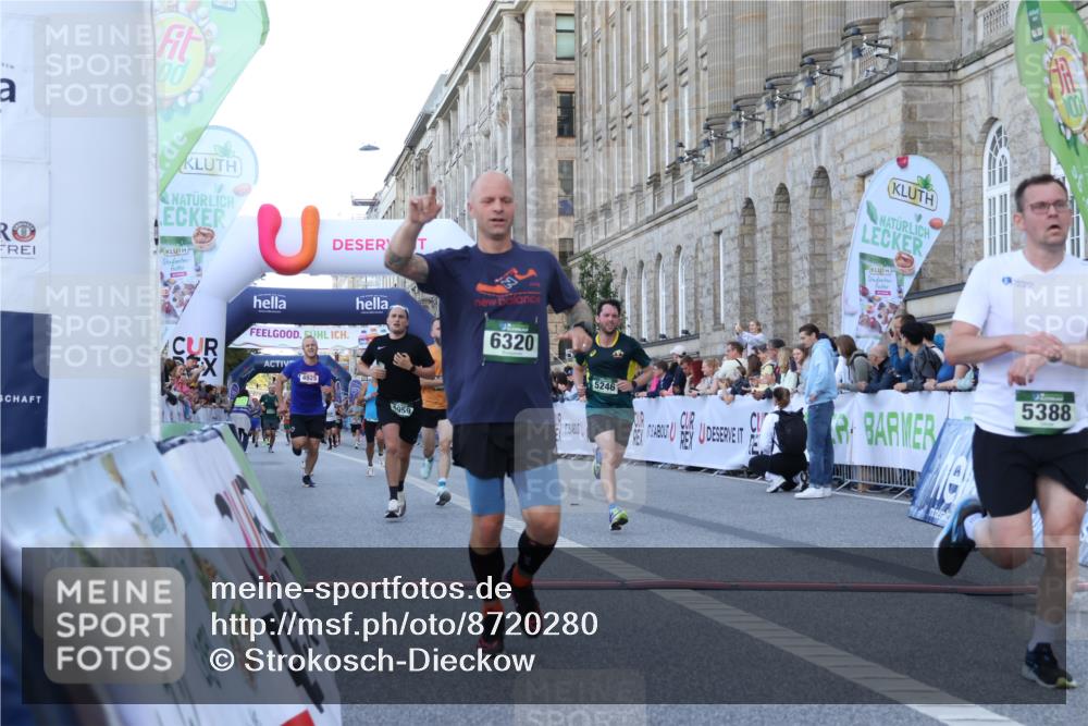 07.09.2025 - BARMER Alsterlauf Strokosch-Dieckow http://msf.ph/oto/8720280 07.09.2025 09:45:10 Ziel 3305, 3306, 3702, 4095, 4925, 4959, 5246, 5317, 5388, 5488, 5904, 6320, 8458 meine-sportfotos.de