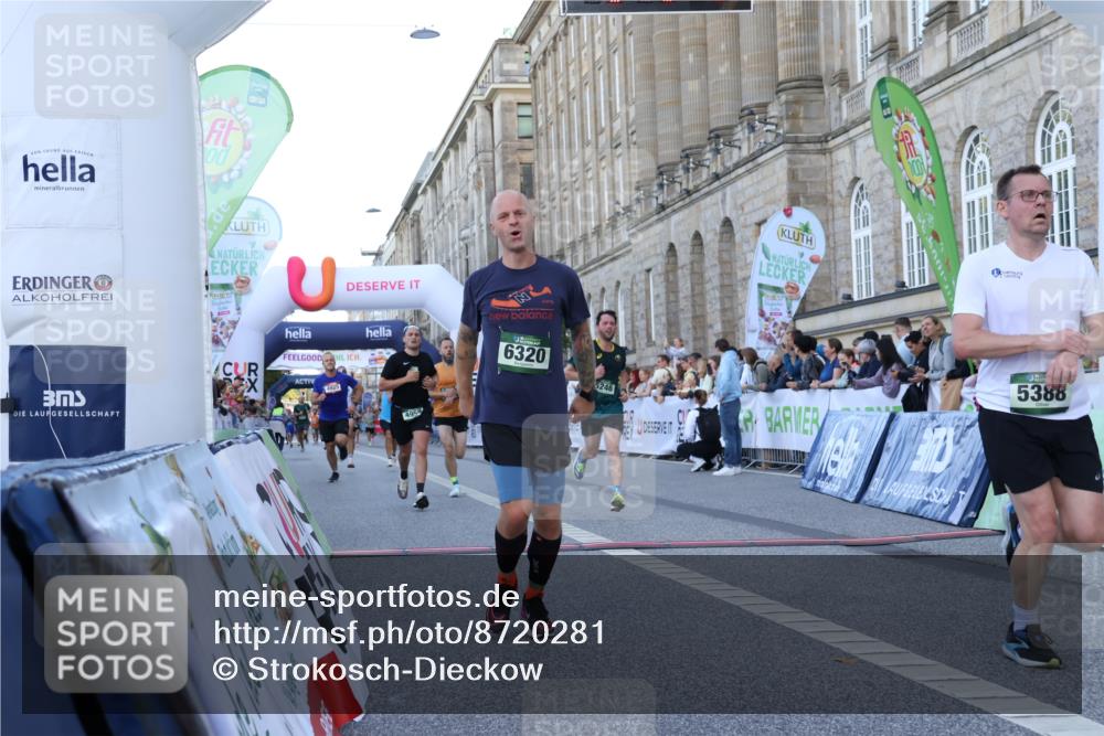07.09.2025 - BARMER Alsterlauf Strokosch-Dieckow http://msf.ph/oto/8720281 07.09.2025 09:45:11 Ziel 1017, 3305, 3306, 4095, 4925, 4959, 5246, 5317, 5388, 5488, 5904, 6320, 8458 meine-sportfotos.de