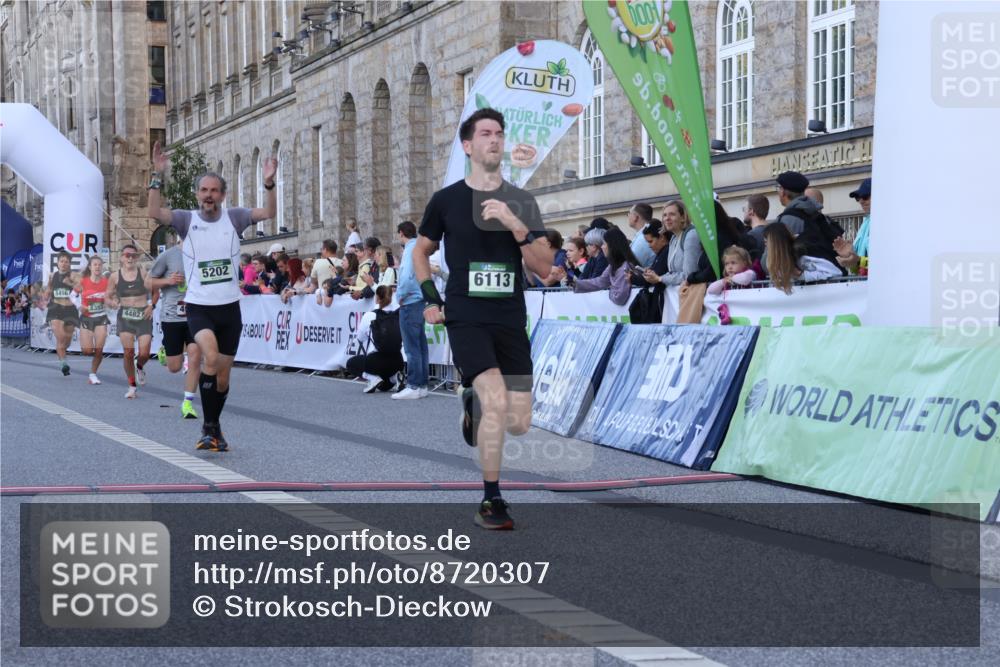 07.09.2025 - BARMER Alsterlauf Strokosch-Dieckow http://msf.ph/oto/8720307 07.09.2025 09:45:22 Ziel 1017, 2034, 2361, 3602, 4482, 4951, 5202, 5288, 5323, 5495, 5496, 6095, 6113, 8225, 8274, 8355, 8440 meine-sportfotos.de