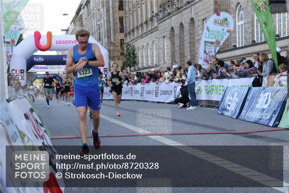 07.09.2025 - BARMER Alsterlauf Strokosch-Dieckow http://msf.ph/oto/8720328 07.09.2025 09:45:30 Ziel 2034, 3602, 3877, 4030, 4076, 4482, 4575, 4885, 5288, 5323, 5495, 5496, 5773, 6095, 8015, 8274, 8355, 8440 meine-sportfotos.de