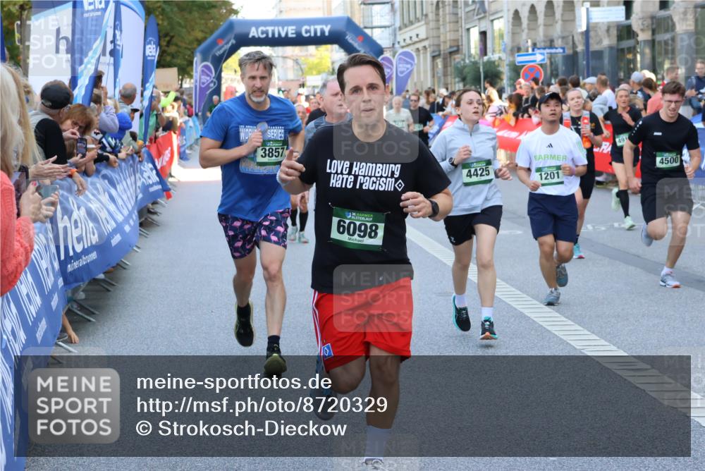 07.09.2025 - BARMER Alsterlauf Strokosch-Dieckow http://msf.ph/oto/8720329 07.09.2025 10:00:26 Ziel 2044, 2074, 2124, 2517, 2579, 2645, 3410, 3545, 3590, 3803, 3956, 4072, 4147, 4335, 4365, 4544, 4593, 4636, 5047, 5337, 5352, 5477, 5517, 6152 meine-sportfotos.de