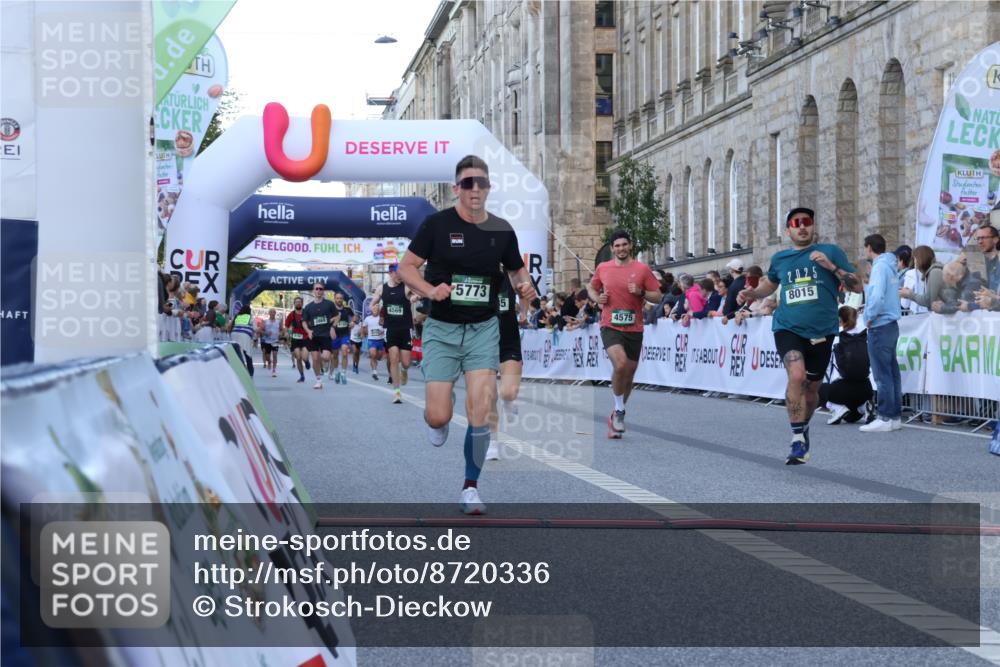 07.09.2025 - BARMER Alsterlauf Strokosch-Dieckow http://msf.ph/oto/8720336 07.09.2025 09:45:33 Ziel 2072, 3602, 3877, 4030, 4076, 4569, 4575, 4825, 4885, 5323, 5773, 8015, 8163 meine-sportfotos.de
