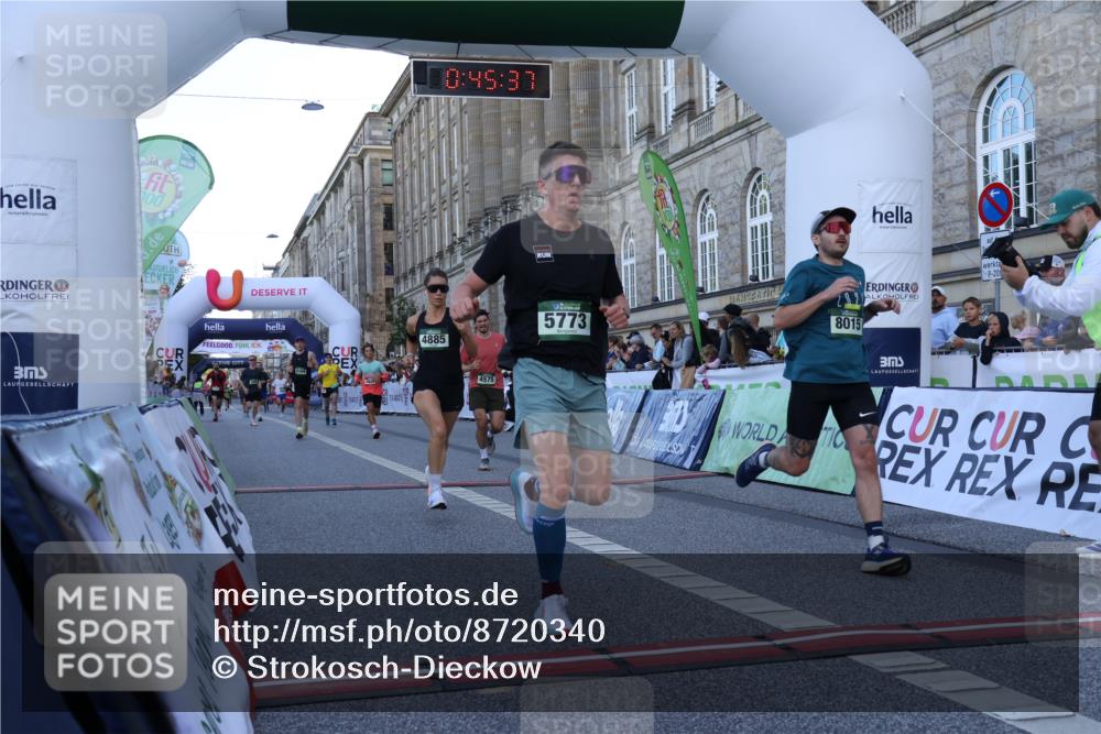 07.09.2025 - BARMER Alsterlauf Strokosch-Dieckow http://msf.ph/oto/8720340 07.09.2025 09:45:35 Ziel 2072, 2869, 3877, 4030, 4076, 4569, 4575, 4825, 4885, 4974, 5773, 6163, 8015, 8163 meine-sportfotos.de