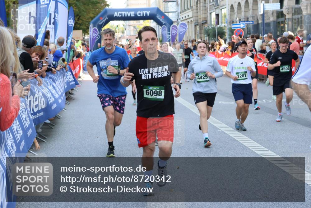 07.09.2025 - BARMER Alsterlauf Strokosch-Dieckow http://msf.ph/oto/8720342 07.09.2025 10:00:26 Ziel 2044, 2074, 2124, 2517, 2579, 2645, 3410, 3545, 3590, 3803, 3956, 4072, 4147, 4335, 4365, 4544, 4593, 4636, 5047, 5337, 5352, 5477, 5517, 6152 meine-sportfotos.de