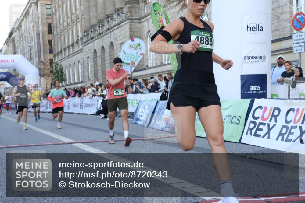 07.09.2025 - BARMER Alsterlauf Strokosch-Dieckow http://msf.ph/oto/8720343 07.09.2025 09:45:36 Ziel 2072, 2869, 3877, 4030, 4076, 4391, 4569, 4575, 4825, 4885, 4974, 5773, 6163, 8015, 8163, 8442 meine-sportfotos.de