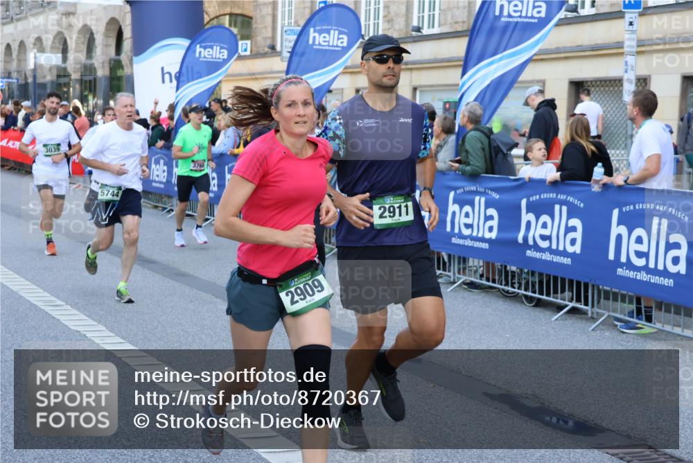 07.09.2025 - BARMER Alsterlauf Strokosch-Dieckow http://msf.ph/oto/8720367 07.09.2025 10:00:22 Ziel 2044, 2124, 2579, 2645, 3328, 3410, 3545, 3590, 3803, 3956, 4072, 4335, 4365, 4544, 4593, 4636, 5047, 5250, 5352, 5357, 5477, 6152 meine-sportfotos.de