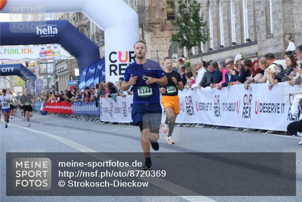 07.09.2025 - BARMER Alsterlauf Strokosch-Dieckow http://msf.ph/oto/8720369 07.09.2025 09:45:57 Ziel 3627, 4683, 5344 meine-sportfotos.de