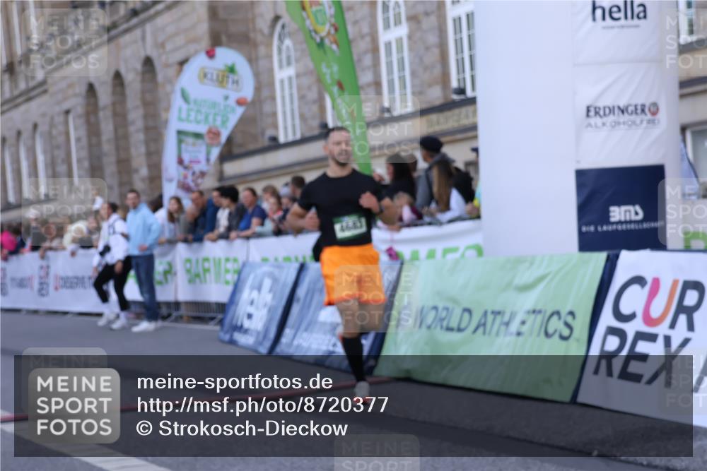 07.09.2025 - BARMER Alsterlauf Strokosch-Dieckow http://msf.ph/oto/8720377 07.09.2025 09:46:00 Ziel 4683, 5344, 5764 meine-sportfotos.de