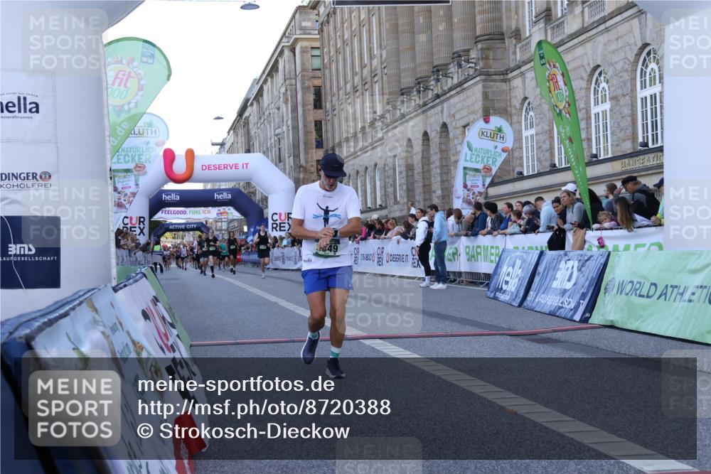 07.09.2025 - BARMER Alsterlauf Strokosch-Dieckow http://msf.ph/oto/8720388 07.09.2025 09:46:08 Ziel 2329, 2349, 5764, 8256 meine-sportfotos.de