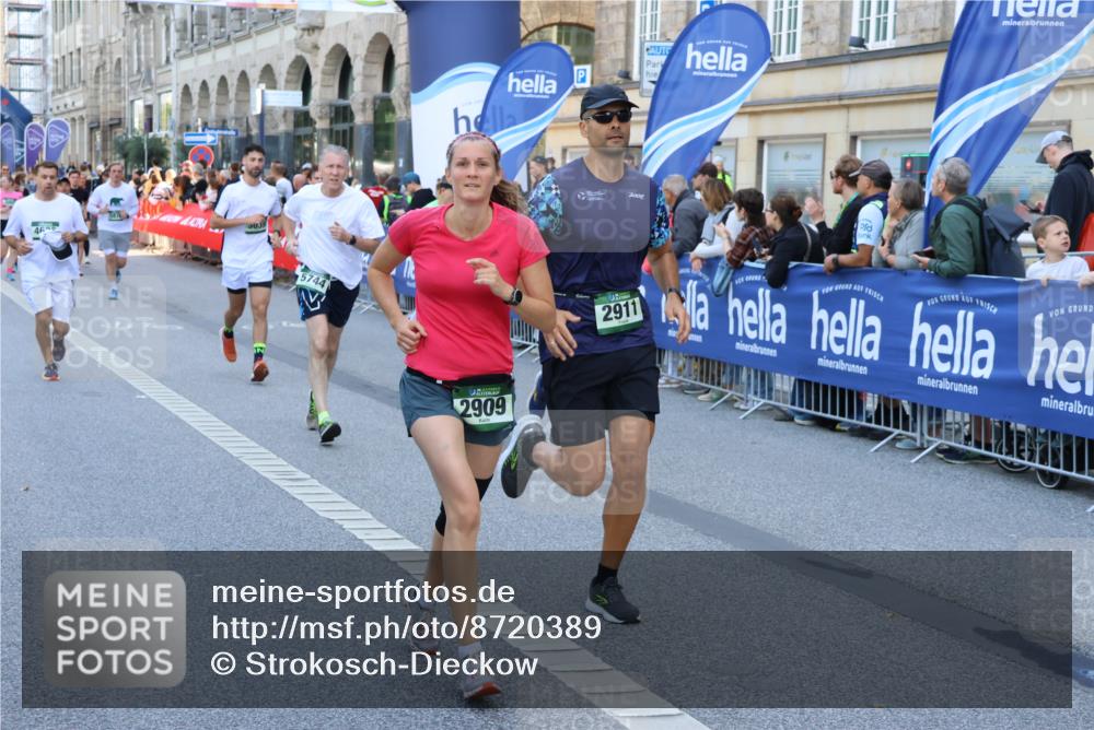 07.09.2025 - BARMER Alsterlauf Strokosch-Dieckow http://msf.ph/oto/8720389 07.09.2025 10:00:21 Ziel 2044, 2124, 2579, 2645, 3328, 3410, 3545, 3590, 3803, 3956, 4072, 4335, 4365, 4544, 4593, 4636, 5047, 5250, 5352, 5357, 5477, 6152 meine-sportfotos.de