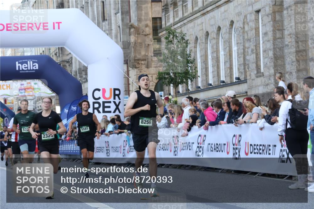 07.09.2025 - BARMER Alsterlauf Strokosch-Dieckow http://msf.ph/oto/8720393 07.09.2025 09:46:11 Ziel 2329, 2349, 3874, 5329, 5355, 5591, 5764, 8256 meine-sportfotos.de