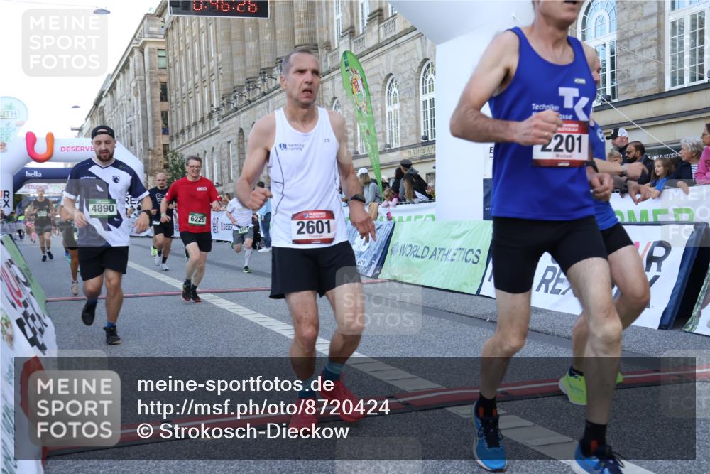 07.09.2025 - BARMER Alsterlauf Strokosch-Dieckow http://msf.ph/oto/8720424 07.09.2025 09:46:24 Ziel 2078, 2201, 2258, 2601, 2627, 2935, 3160, 3727, 3935, 4224, 4890, 5178, 5184, 5294, 5373, 5734, 5798, 5963, 6067, 6229, 8236, 8347 meine-sportfotos.de