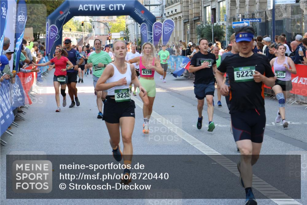 07.09.2025 - BARMER Alsterlauf Strokosch-Dieckow http://msf.ph/oto/8720440 07.09.2025 10:00:13 Ziel 2124, 2350, 2513, 3260, 3328, 3590, 4072, 4485, 4505, 4593, 4636, 4709, 4751, 4781, 4867, 4993, 5047, 5250, 5314, 5357, 5359, 5477, 5767, 5957, 6084, 6152 meine-sportfotos.de