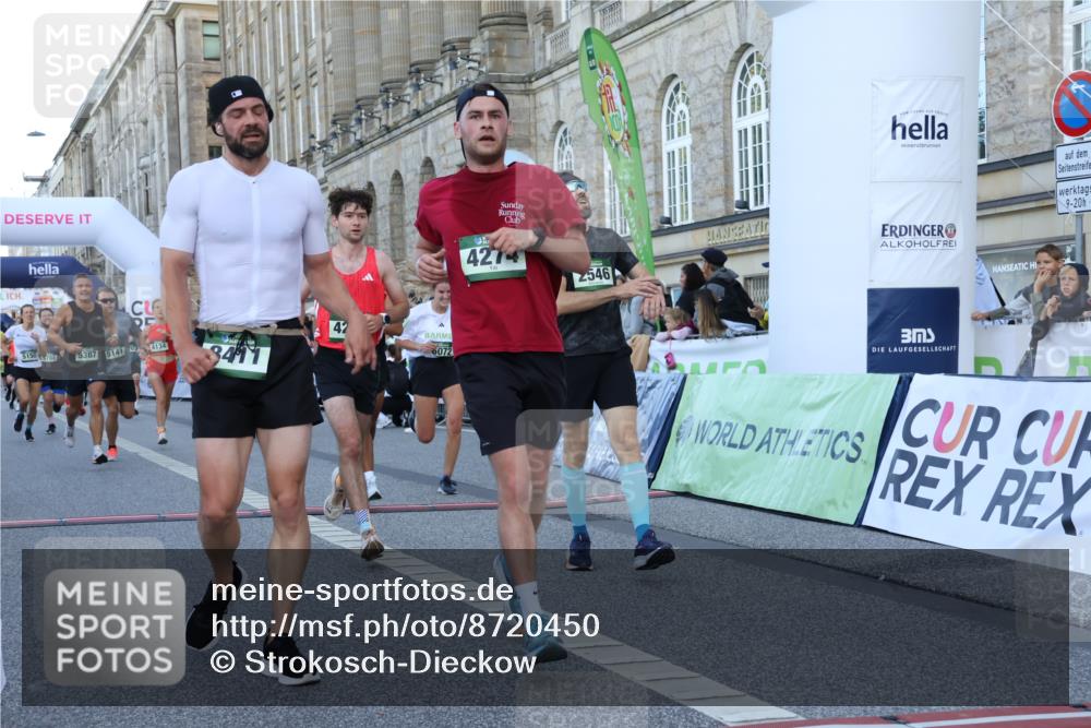 07.09.2025 - BARMER Alsterlauf Strokosch-Dieckow http://msf.ph/oto/8720450 07.09.2025 09:46:35 Ziel 2178, 2258, 2404, 2546, 2721, 2792, 3146, 3788, 4134, 4274, 4281, 4357, 4358, 4484, 4865, 5141, 5150, 5373, 5387, 5451, 5724, 6072, 6166, 8191, 8347, 8411 meine-sportfotos.de