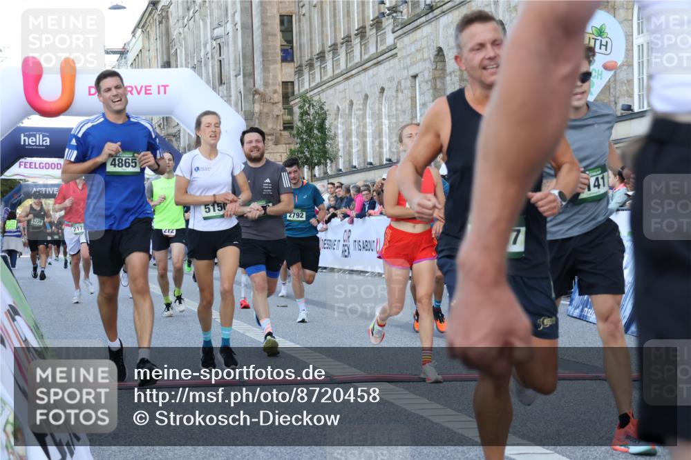 07.09.2025 - BARMER Alsterlauf Strokosch-Dieckow http://msf.ph/oto/8720458 07.09.2025 09:46:38 Ziel 2178, 2357, 2404, 2546, 2721, 2792, 3146, 3788, 4134, 4274, 4281, 4358, 4484, 4865, 5141, 5150, 5387, 5451, 5584, 5724, 5729, 6072, 6166, 8191, 8411 meine-sportfotos.de