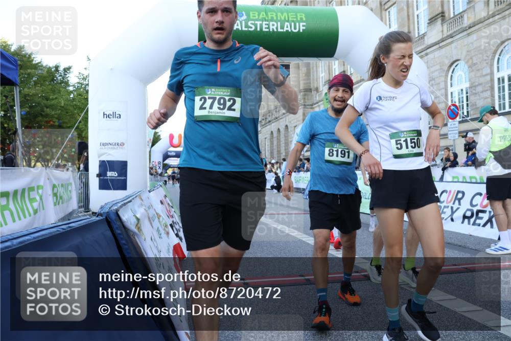 07.09.2025 - BARMER Alsterlauf Strokosch-Dieckow http://msf.ph/oto/8720472 07.09.2025 09:46:42 Ziel 2178, 2357, 2404, 2721, 2792, 3788, 4134, 4484, 4865, 5141, 5150, 5387, 5584, 5724, 5729, 6011, 6166, 6286, 8011, 8191, 8470 meine-sportfotos.de