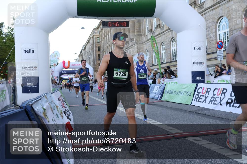 07.09.2025 - BARMER Alsterlauf Strokosch-Dieckow http://msf.ph/oto/8720483 07.09.2025 09:46:47 Ziel 2178, 2357, 2381, 2404, 2676, 3276, 4131, 4354, 4480, 4927, 5123, 5584, 5724, 5729, 6011, 6166, 6286, 8011, 8470 meine-sportfotos.de