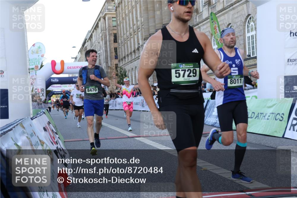 07.09.2025 - BARMER Alsterlauf Strokosch-Dieckow http://msf.ph/oto/8720484 07.09.2025 09:46:47 Ziel 2178, 2357, 2381, 2404, 2676, 3276, 4131, 4354, 4480, 4927, 5123, 5584, 5724, 5729, 6011, 6166, 6286, 8011, 8470 meine-sportfotos.de