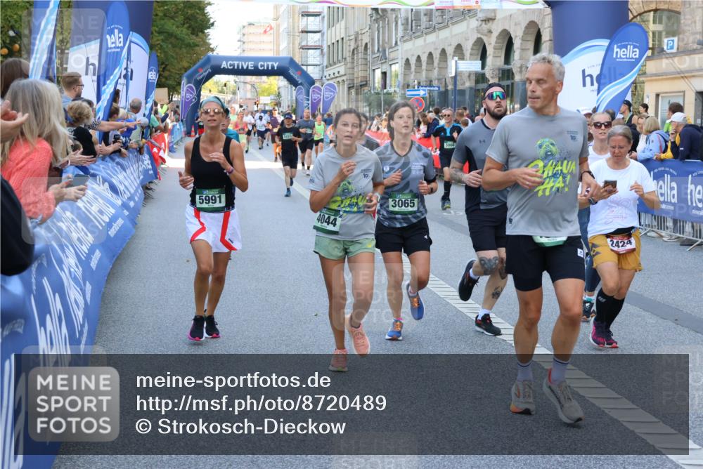 07.09.2025 - BARMER Alsterlauf Strokosch-Dieckow http://msf.ph/oto/8720489 07.09.2025 10:00:07 Ziel 2124, 2350, 2513, 3260, 3328, 3698, 3857, 3859, 4072, 4351, 4485, 4500, 4505, 4636, 4709, 4751, 4781, 4856, 4867, 4917, 4993, 5047, 5108, 5250, 5314, 5357, 5359, 5471, 5726, 5767, 5957, 6084 meine-sportfotos.de