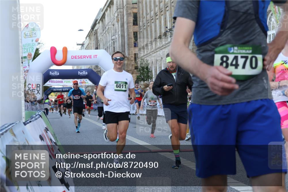 07.09.2025 - BARMER Alsterlauf Strokosch-Dieckow http://msf.ph/oto/8720490 07.09.2025 09:46:49 Ziel 2357, 2381, 2676, 2953, 3276, 3916, 4131, 4354, 4389, 4480, 4527, 4927, 5123, 5584, 5729, 6011, 6073, 6286, 8011, 8470 meine-sportfotos.de