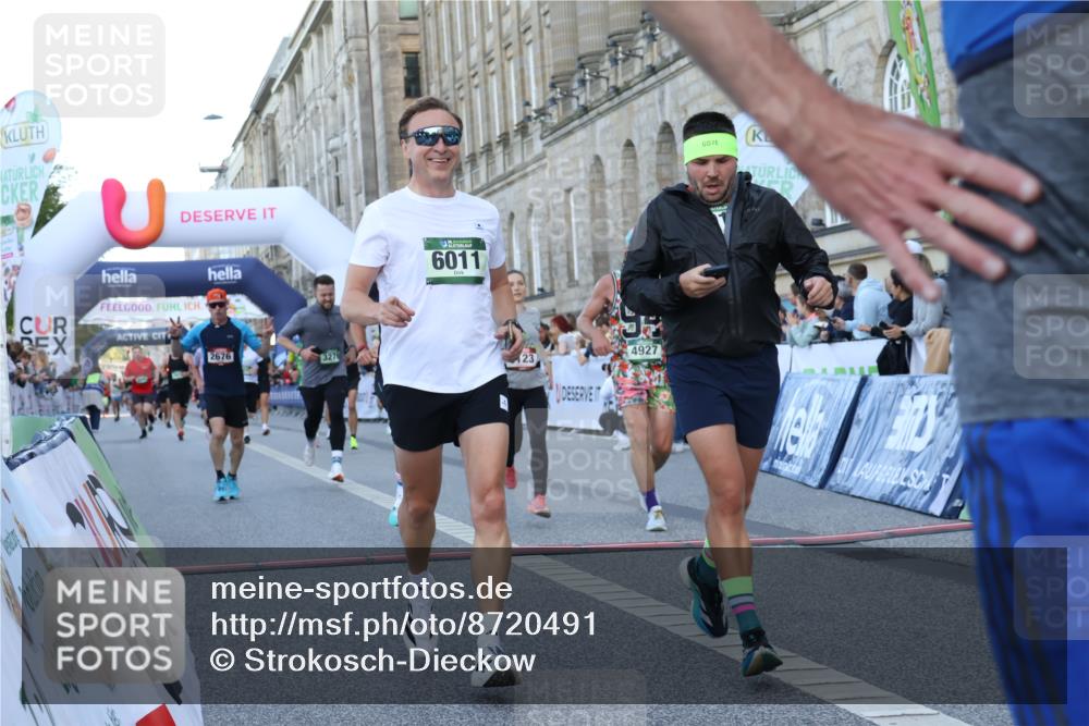 07.09.2025 - BARMER Alsterlauf Strokosch-Dieckow http://msf.ph/oto/8720491 07.09.2025 09:46:50 Ziel 2381, 2676, 2953, 3276, 3916, 4131, 4354, 4389, 4480, 4527, 4651, 4927, 4985, 5123, 6011, 6073, 6286, 8011, 8470 meine-sportfotos.de