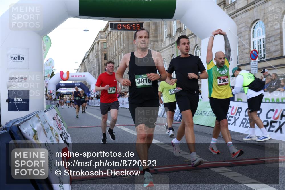 07.09.2025 - BARMER Alsterlauf Strokosch-Dieckow http://msf.ph/oto/8720523 07.09.2025 09:46:58 Ziel 2381, 2487, 2953, 3412, 3916, 4354, 4389, 4480, 4527, 4651, 4732, 4985, 5340, 6073, 6237, 8316, 8431 meine-sportfotos.de