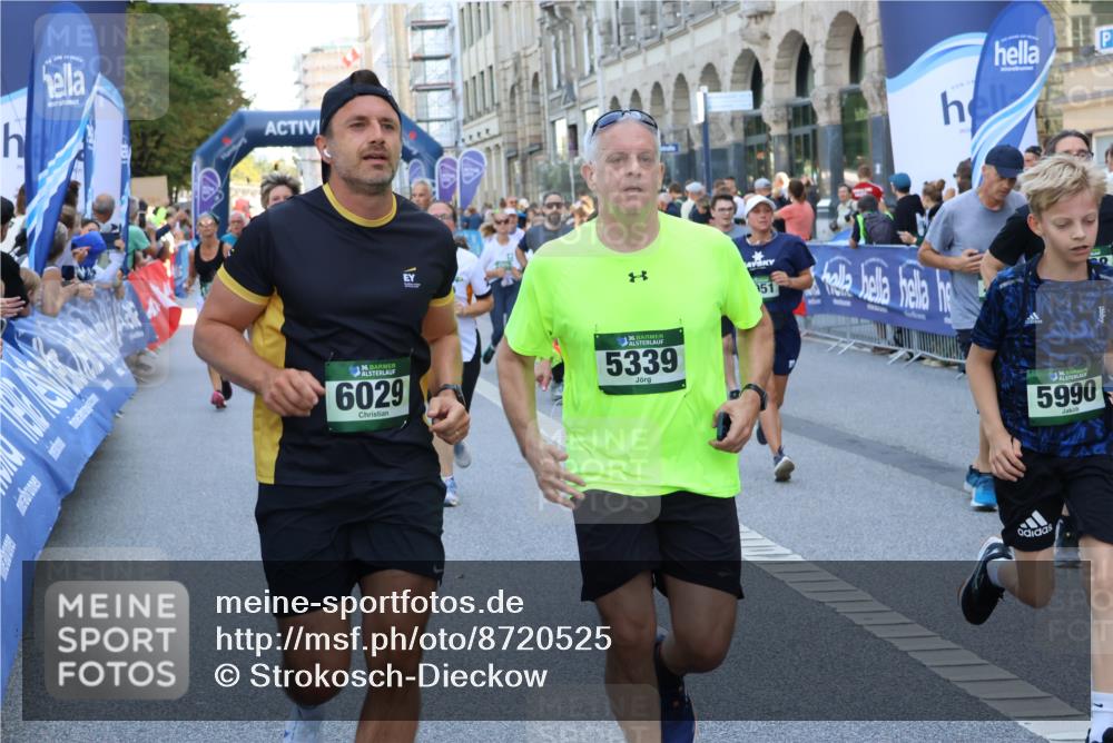07.09.2025 - BARMER Alsterlauf Strokosch-Dieckow http://msf.ph/oto/8720525 07.09.2025 10:00:02 Ziel 2350, 2513, 2864, 3039, 3260, 3328, 3698, 3768, 3857, 3859, 3860, 4351, 4424, 4425, 4485, 4500, 4505, 4709, 4751, 4781, 4856, 4867, 4917, 4993, 5108, 5314, 5359, 5471, 5726, 5767, 5851, 5957, 6084, 6098 meine-sportfotos.de