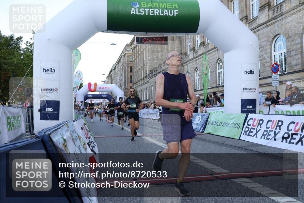 07.09.2025 - BARMER Alsterlauf Strokosch-Dieckow http://msf.ph/oto/8720533 07.09.2025 09:47:01 Ziel 2487, 2953, 3412, 3916, 3942, 4389, 4527, 4651, 4732, 4866, 4985, 5340, 5768, 6030, 6237, 8316, 8431 meine-sportfotos.de