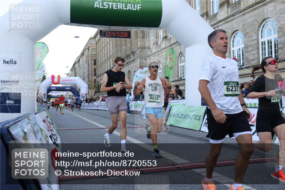 07.09.2025 - BARMER Alsterlauf Strokosch-Dieckow http://msf.ph/oto/8720553 07.09.2025 09:47:06 Ziel 2487, 3412, 3790, 3942, 4216, 4385, 4866, 5340, 5768, 6030, 6237, 8431 meine-sportfotos.de