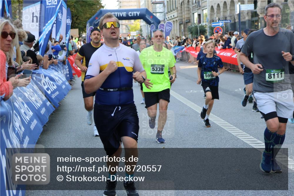 07.09.2025 - BARMER Alsterlauf Strokosch-Dieckow http://msf.ph/oto/8720557 07.09.2025 10:00:01 Ziel 2350, 2513, 2864, 3039, 3260, 3698, 3768, 3857, 3859, 3860, 4351, 4424, 4425, 4485, 4500, 4505, 4709, 4751, 4781, 4856, 4867, 4917, 4993, 5108, 5314, 5359, 5471, 5726, 5767, 5851, 5957, 6084, 6098 meine-sportfotos.de