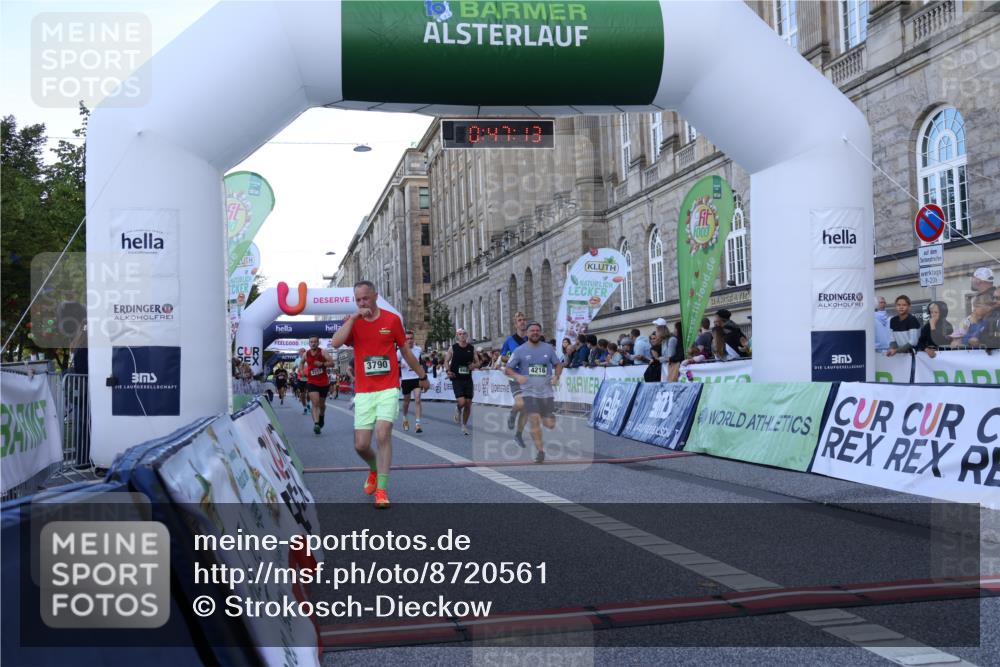 07.09.2025 - BARMER Alsterlauf Strokosch-Dieckow http://msf.ph/oto/8720561 07.09.2025 09:47:11 Ziel 2117, 2335, 2541, 2777, 3790, 3942, 4216, 4385, 4762, 4866, 4909, 5768, 6030, 8449 meine-sportfotos.de