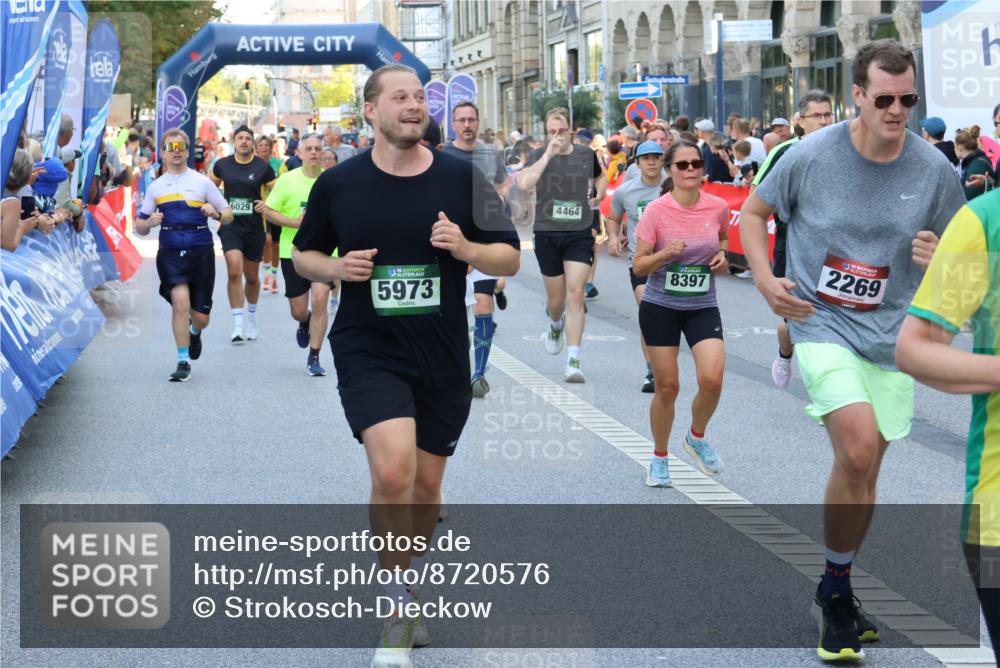07.09.2025 - BARMER Alsterlauf Strokosch-Dieckow http://msf.ph/oto/8720576 07.09.2025 09:59:57 Ziel 1201, 2350, 2434, 2495, 2513, 2864, 3039, 3260, 3698, 3768, 3857, 3859, 3860, 4265, 4351, 4424, 4425, 4500, 4620, 4709, 4751, 4781, 4856, 4917, 5108, 5314, 5359, 5471, 5726, 5744, 5767, 5851, 5957, 6084, 6098 meine-sportfotos.de