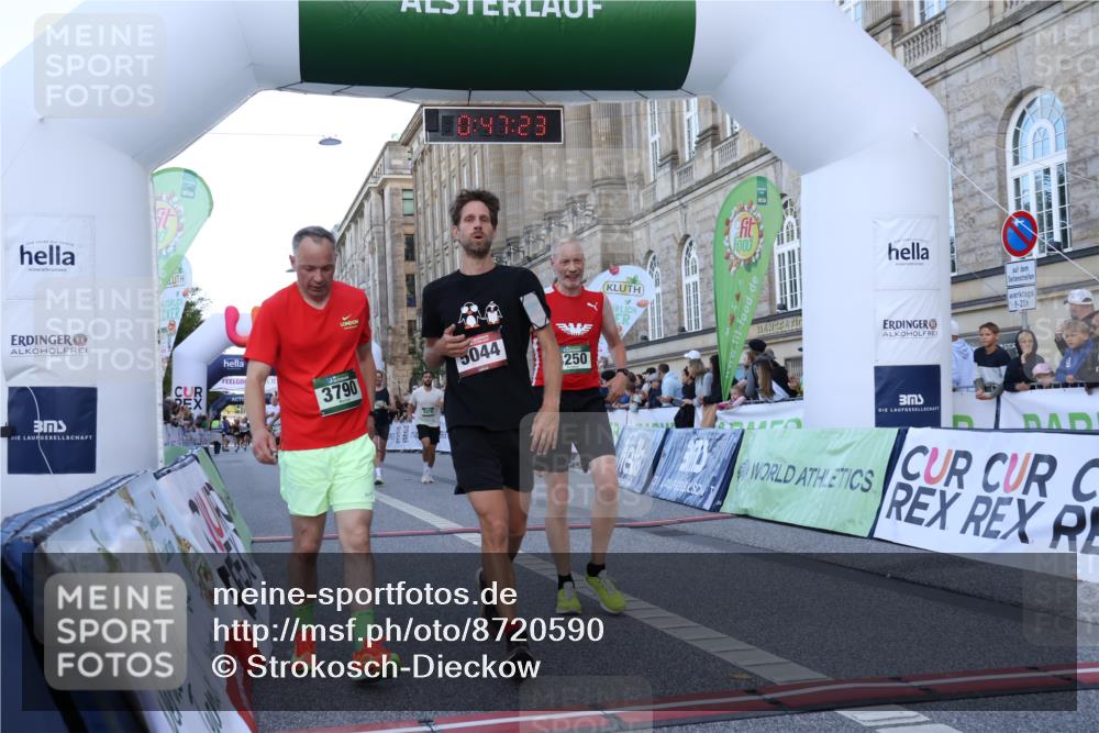 07.09.2025 - BARMER Alsterlauf Strokosch-Dieckow http://msf.ph/oto/8720590 07.09.2025 09:47:21 Ziel 2335, 4250, 4403, 4754, 4762, 4821, 4909, 5248, 5322, 5644, 5970, 6096, 8203 meine-sportfotos.de