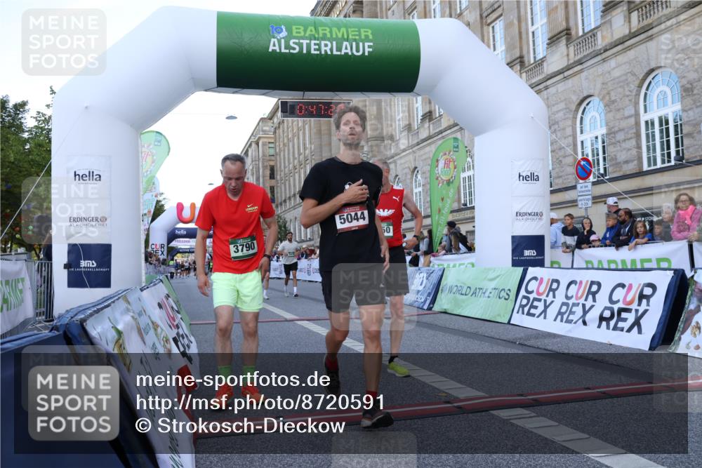 07.09.2025 - BARMER Alsterlauf Strokosch-Dieckow http://msf.ph/oto/8720591 07.09.2025 09:47:22 Ziel 4250, 4403, 4754, 4762, 4821, 5248, 5322, 5644, 5970, 6096, 8203 meine-sportfotos.de