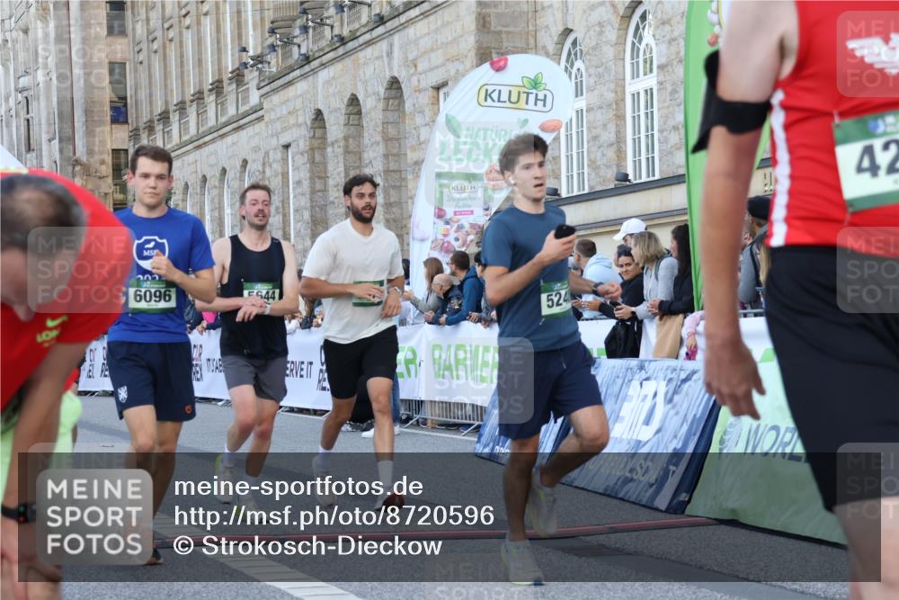07.09.2025 - BARMER Alsterlauf Strokosch-Dieckow http://msf.ph/oto/8720596 07.09.2025 09:47:23 Ziel 4250, 4403, 4754, 4784, 4821, 5248, 5322, 5644, 5970, 6096, 8203 meine-sportfotos.de