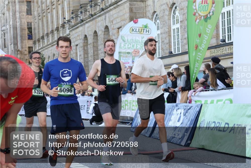 07.09.2025 - BARMER Alsterlauf Strokosch-Dieckow http://msf.ph/oto/8720598 07.09.2025 09:47:24 Ziel 4250, 4403, 4679, 4754, 4784, 4821, 5248, 5322, 5644, 5970, 6096, 8203 meine-sportfotos.de
