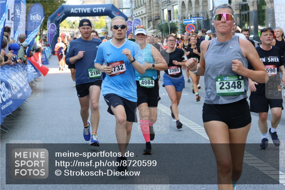 07.09.2025 - BARMER Alsterlauf Strokosch-Dieckow http://msf.ph/oto/8720599 07.09.2025 09:59:51 Ziel 1201, 2434, 2495, 2864, 2909, 2911, 3039, 3232, 3768, 3857, 3859, 3860, 4265, 4351, 4424, 4425, 4500, 4620, 4917, 4998, 5108, 5726, 5744, 5770, 5851, 6098, 6338, 8032 meine-sportfotos.de