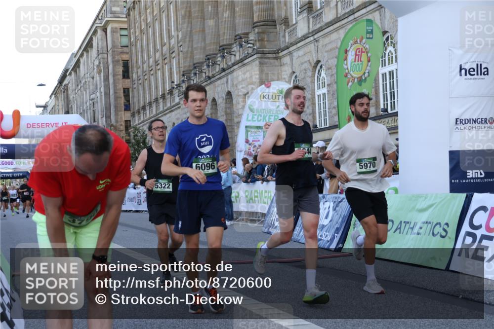 07.09.2025 - BARMER Alsterlauf Strokosch-Dieckow http://msf.ph/oto/8720600 07.09.2025 09:47:24 Ziel 4250, 4403, 4679, 4754, 4784, 4821, 5248, 5322, 5644, 5970, 6096, 8203 meine-sportfotos.de